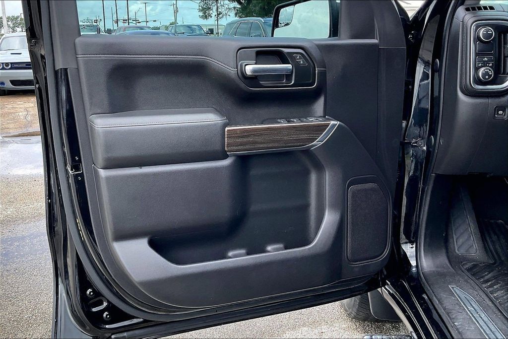Used 2020 Chevrolet Silverado 1500 LT 4D Crew Cab