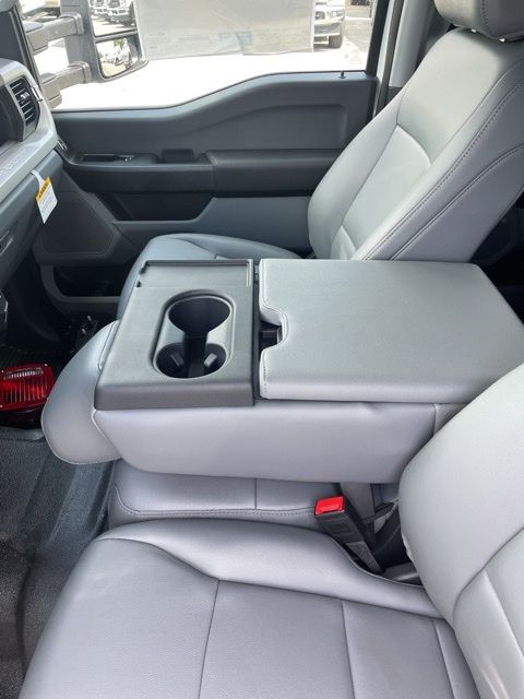 2025 Ford F-450 Chassis XL