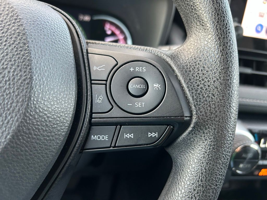 Thumbnail: 2023 Toyota RAV4 - 19