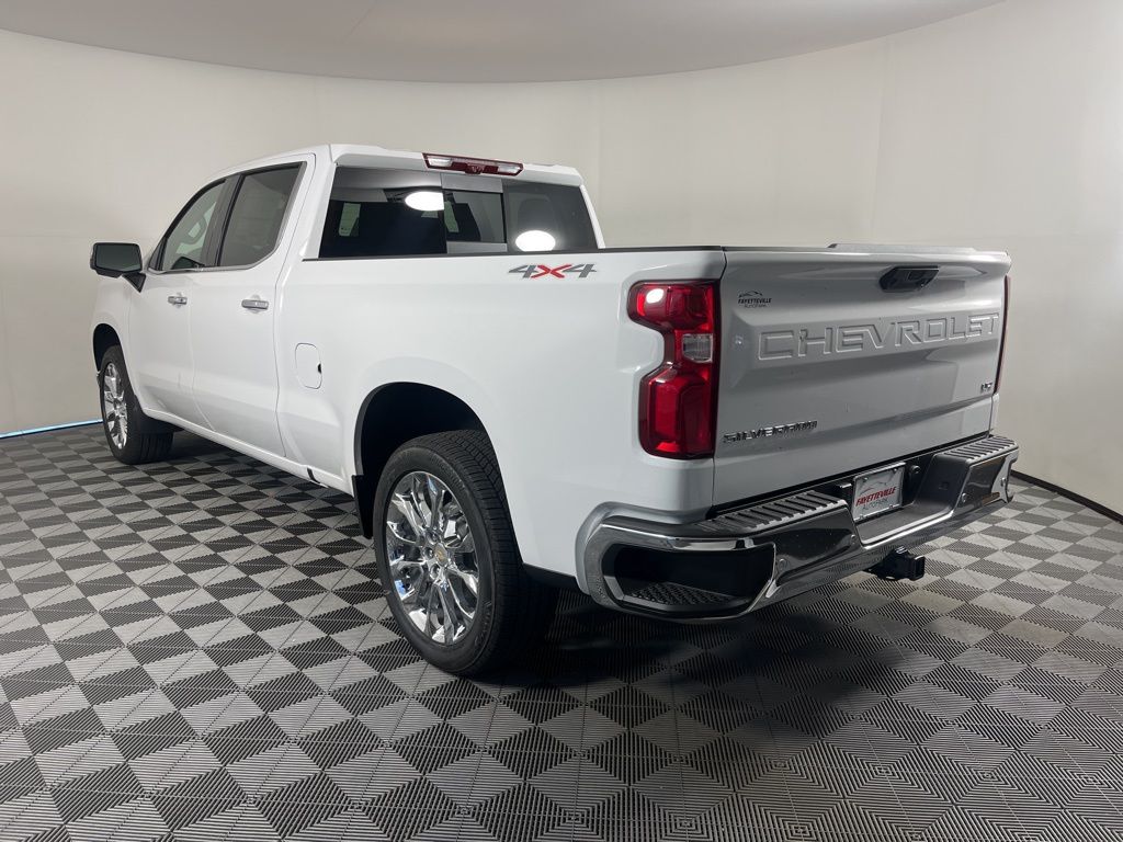 2024 Chevrolet Silverado 1500 LTZ 3