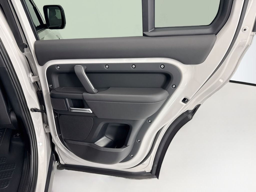 Thumbnail: 2026 Land Rover Defender - 26