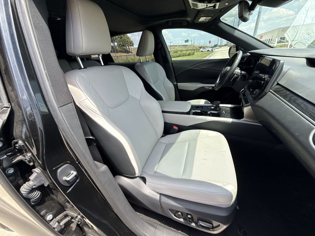 Thumbnail: 2023 Lexus RX - 16