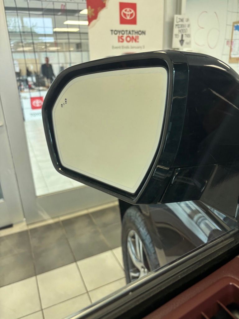 Used 2024 Ford Expedition SUV