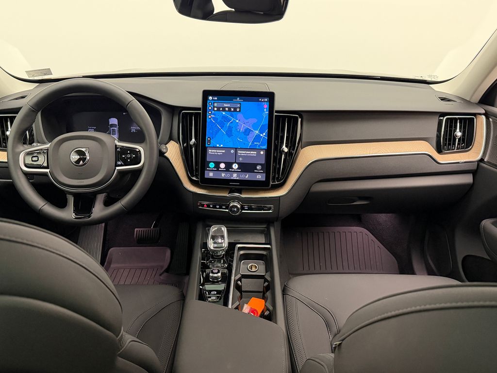 Thumbnail: 2026 Volvo XC60 - 17