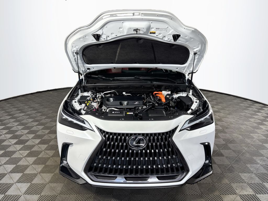 2022 Lexus NX 450h+ Luxury