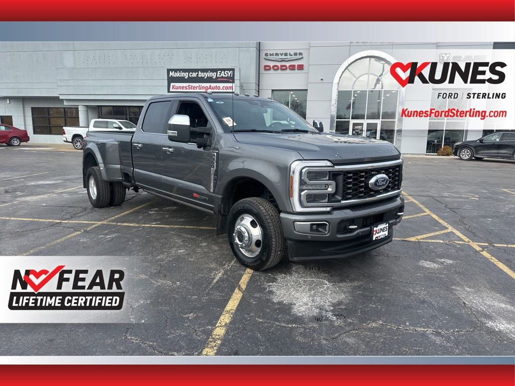 2024 Ford F-350 Super Duty Platinum Crew Cab LB DRW 4WD