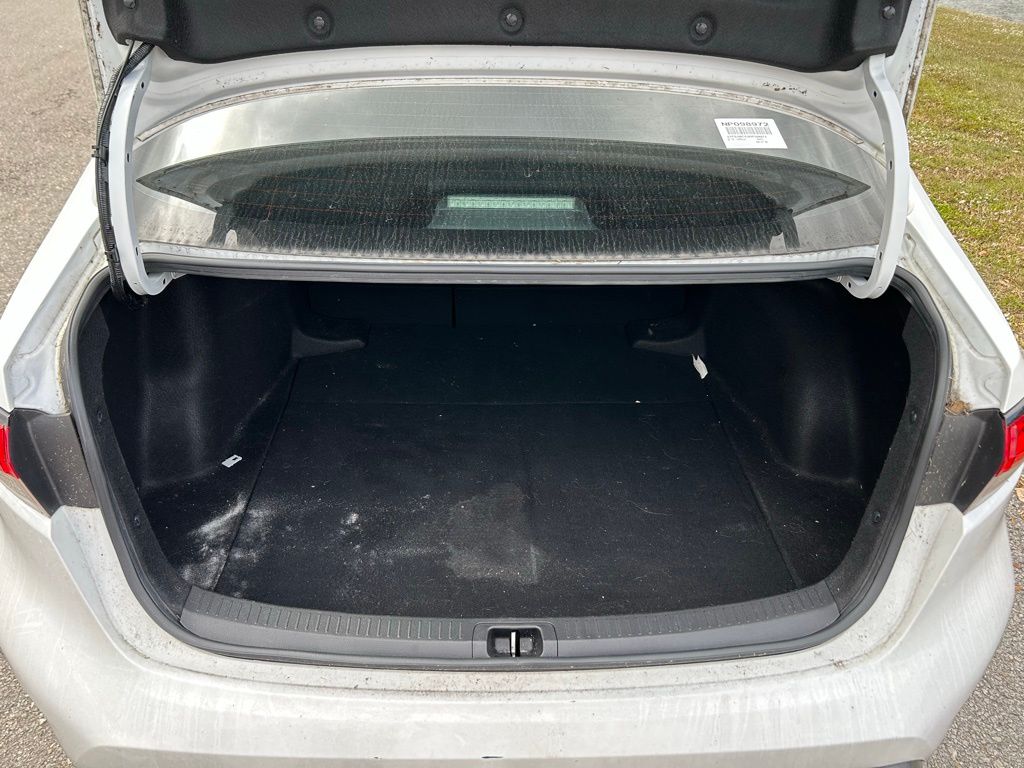 Thumbnail: 2022 Toyota Corolla - 10