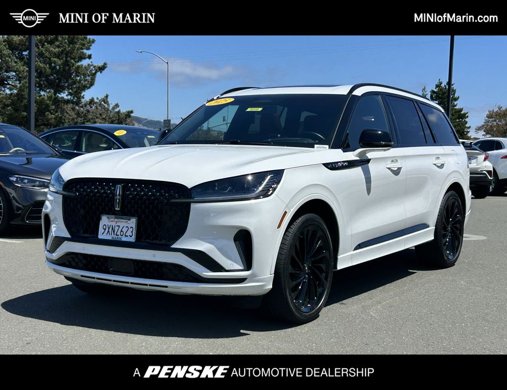 Thumbnail: 2025 Lincoln Aviator - 1