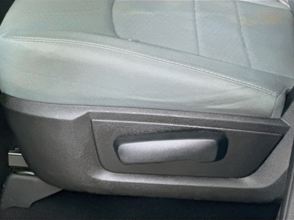 Used 2020 Silver Ram SLT image 21