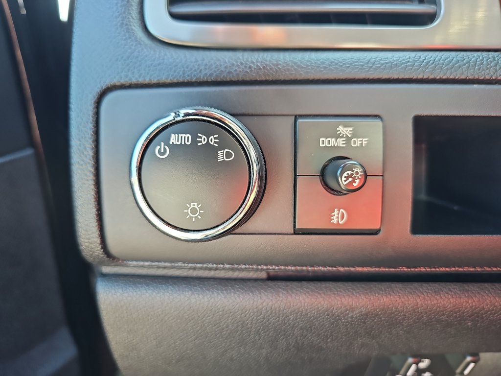 Used 2013 Black Chevrolet LT image 29