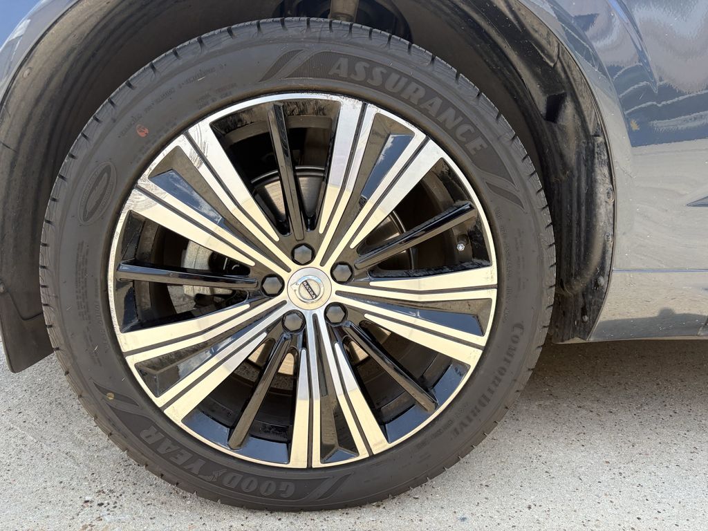 2022 Volvo XC60 B5 Inscription Blue at Cook Ford