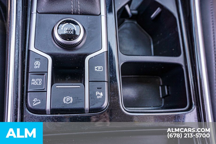 Used 2022 White Kia SX image 46