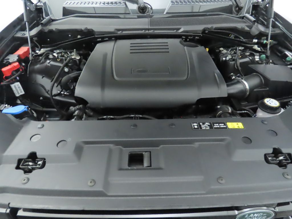 Thumbnail: 2025 Land Rover Defender - 31