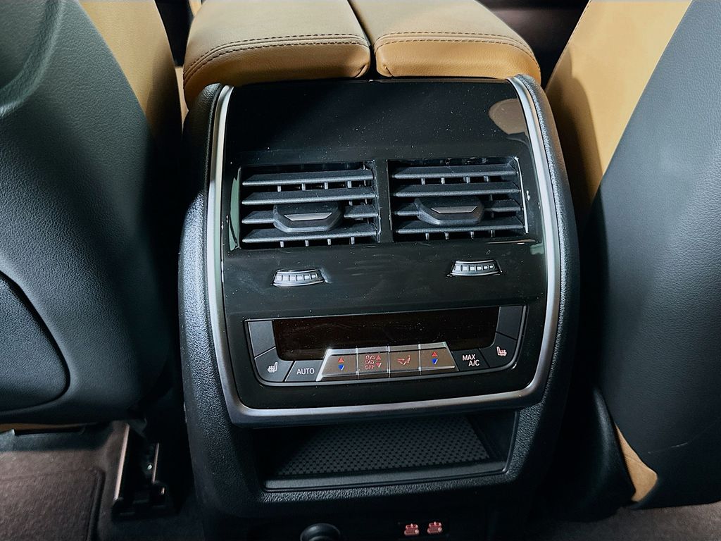 Thumbnail: 2026 BMW X5 - 18