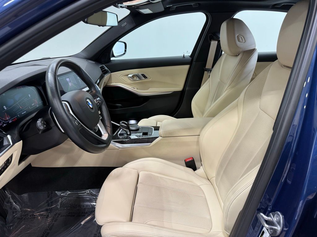 2022 BMW 3 Series 330i xDrive 12