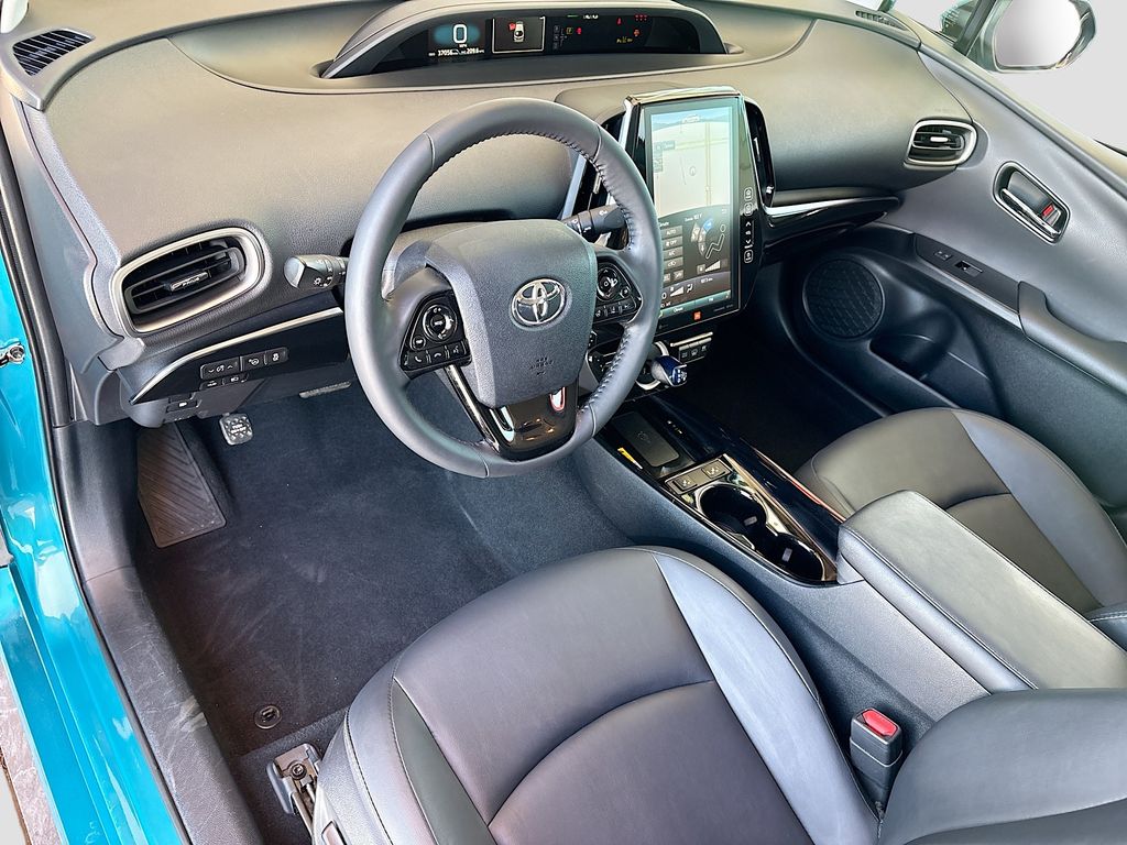 Thumbnail: 2021 Toyota Prius Prime - 9