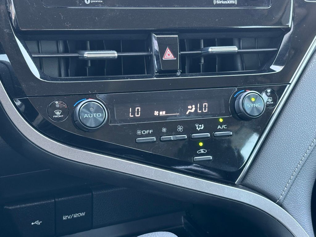 2023 Toyota Camry LE photo