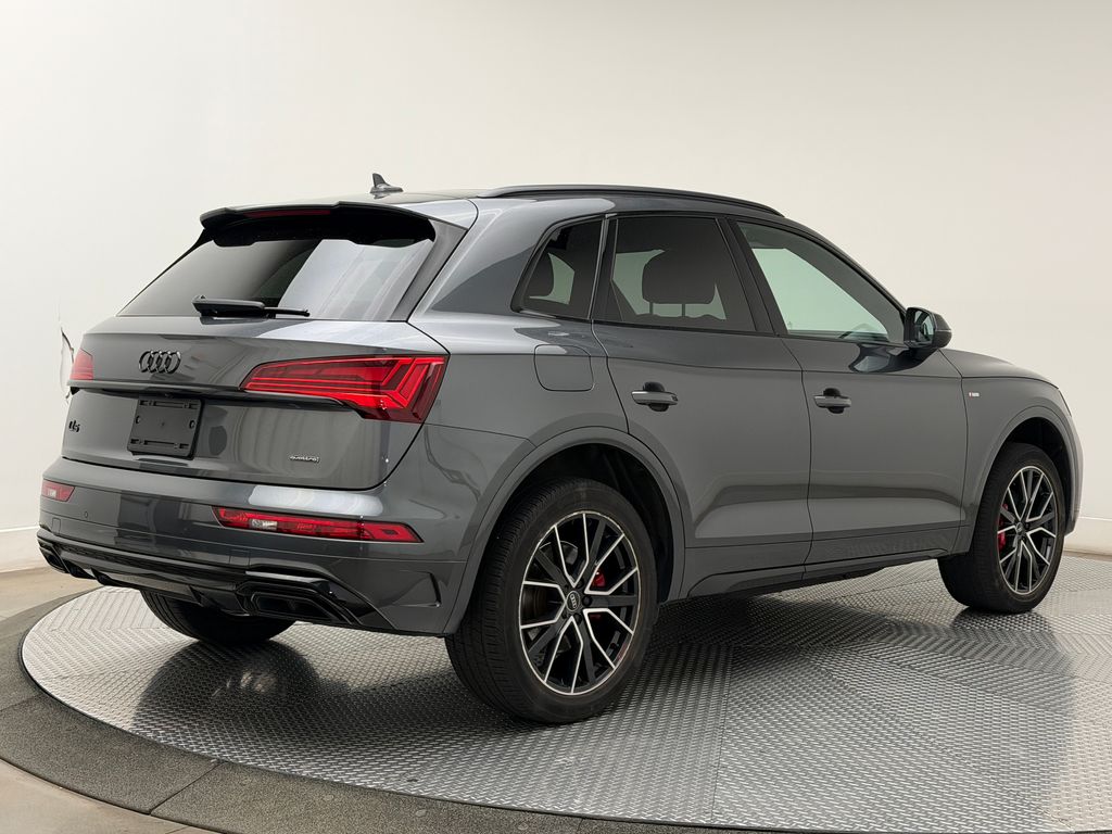 Thumbnail: 2024 Audi Q5 - 8
