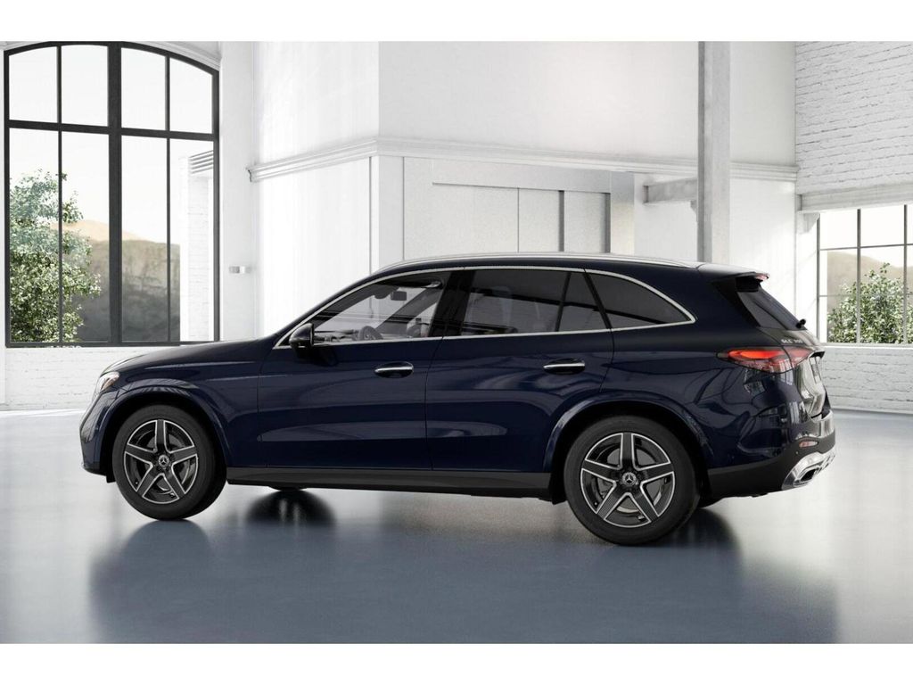 2024 Mercedes-Benz GLC GLC 300 32