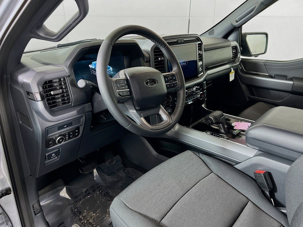 View vehicle photo 3