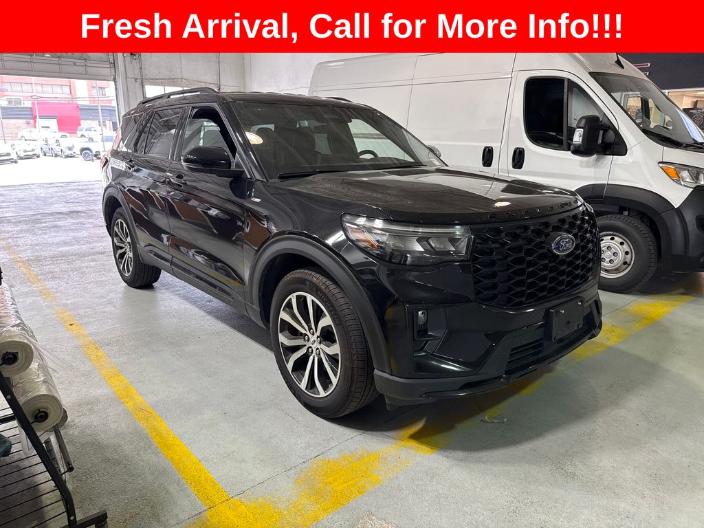 2025 Ford Explorer ST-Line AWD