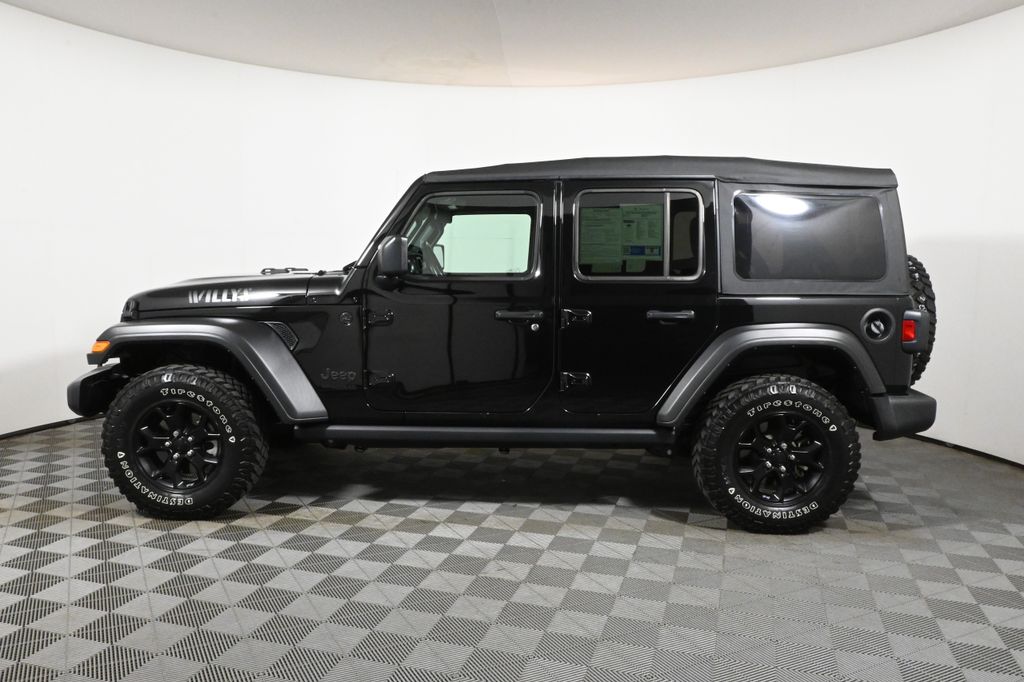 2022 Jeep Wrangler Unlimited Willys 2