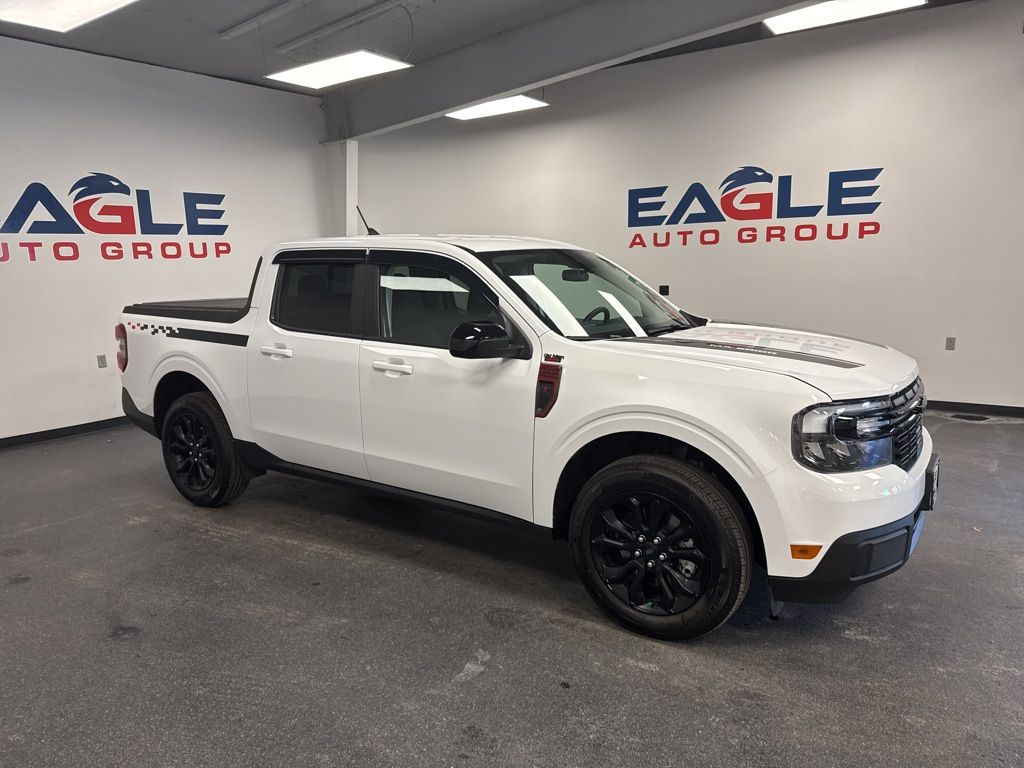 Oxford White 2024 Ford Maverick Lariat SuperCrew AWD Pickup Truck All-Wheel Drive 8-Speed Automatic