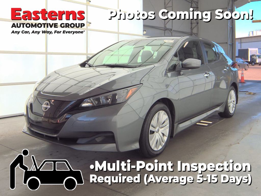 2023 Nissan Leaf S's photo