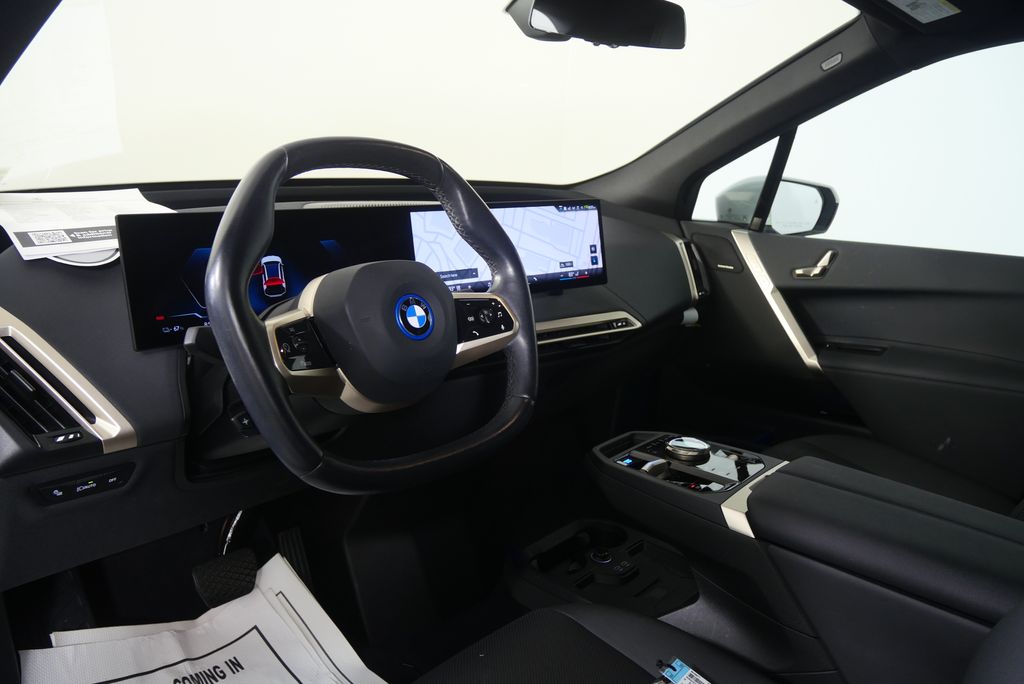 Thumbnail: 2024 BMW iX - 11