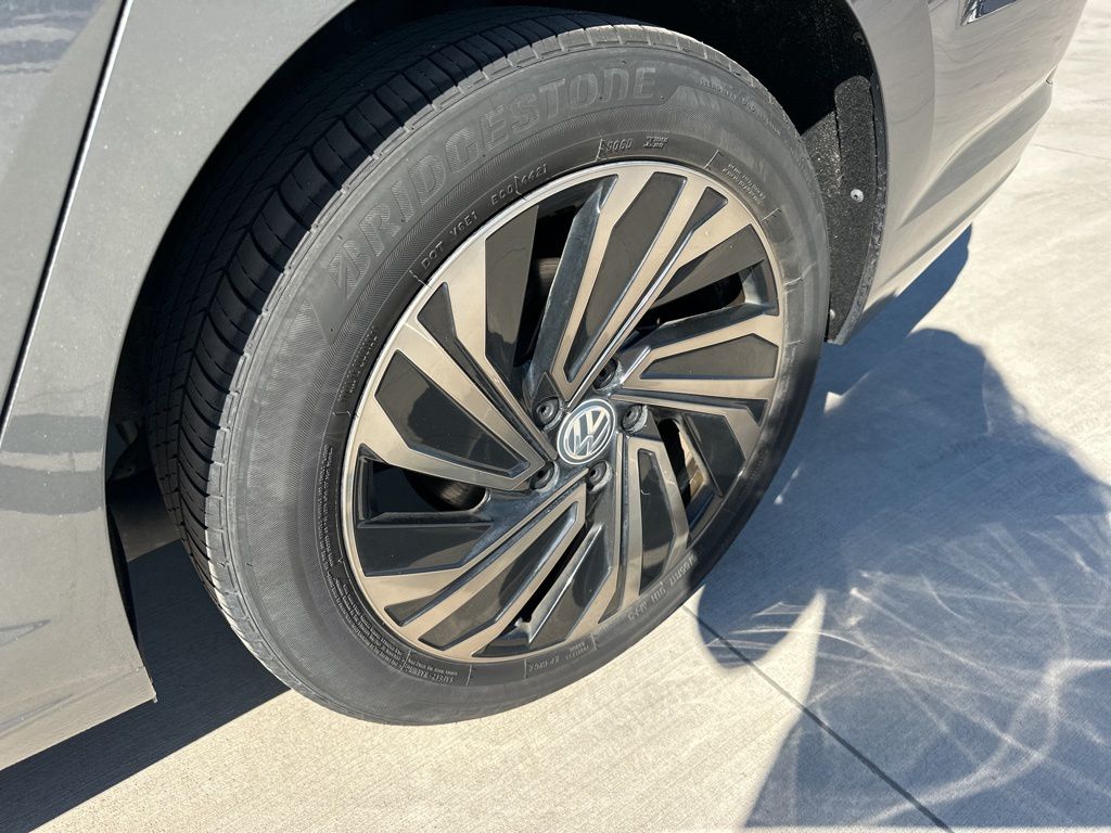 2019 Volkswagen Jetta SEL Premium 12