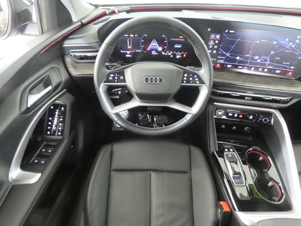 Thumbnail: 2025 Audi Q5 - 12