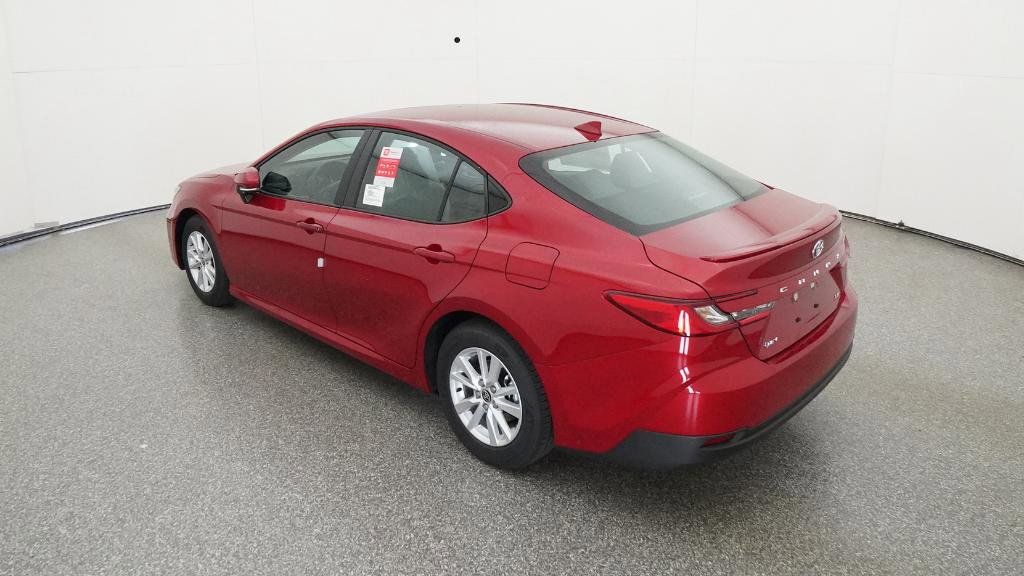 2025 Toyota Camry LE 2