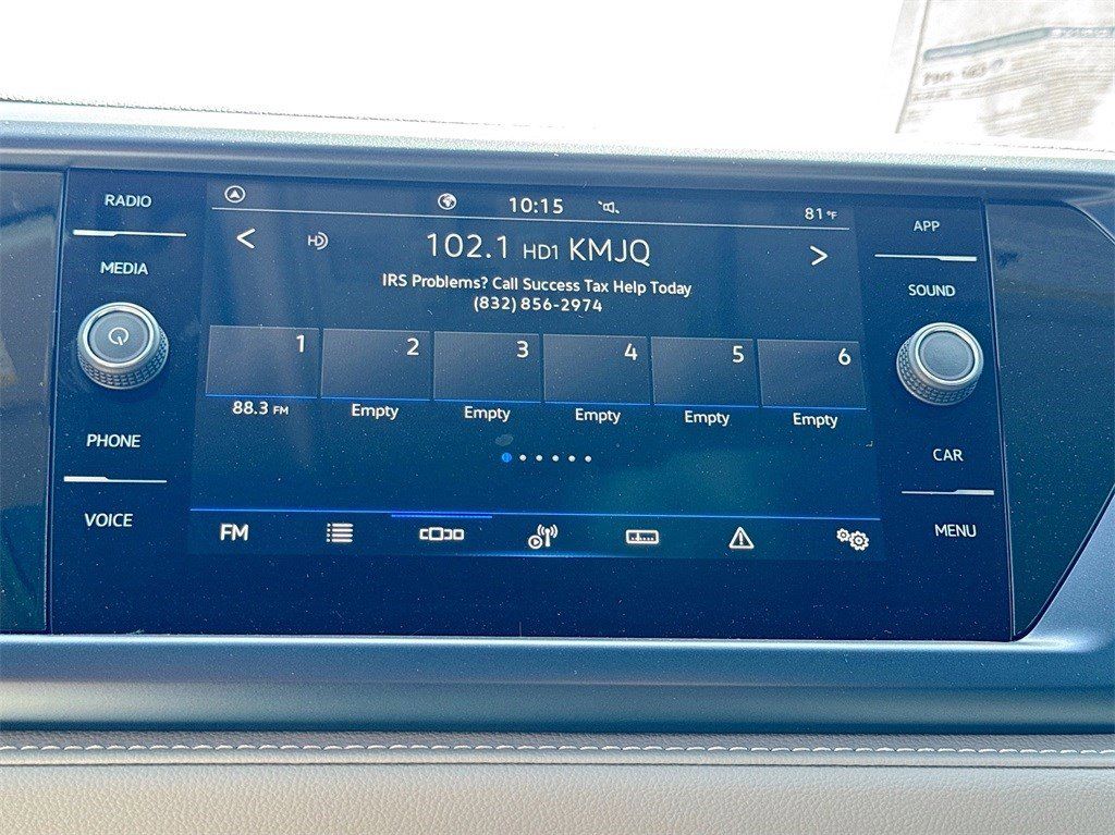 New 2024 Gray Volkswagen 1.5T SE image 15