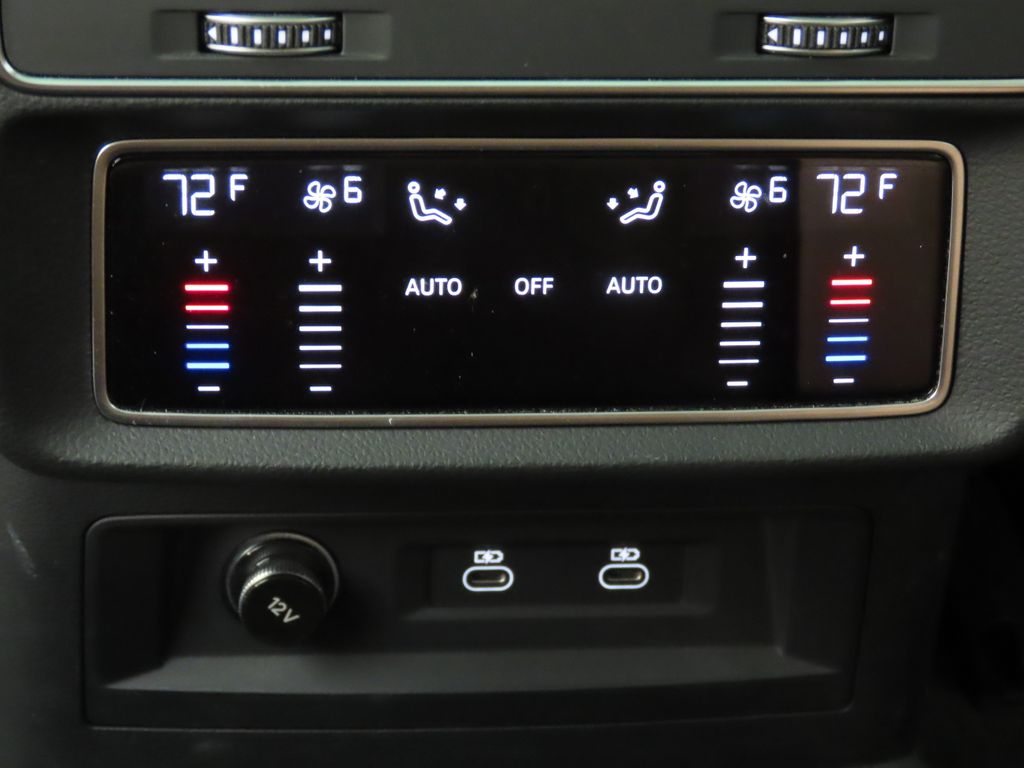 Thumbnail: 2022 Audi Q8 - 26