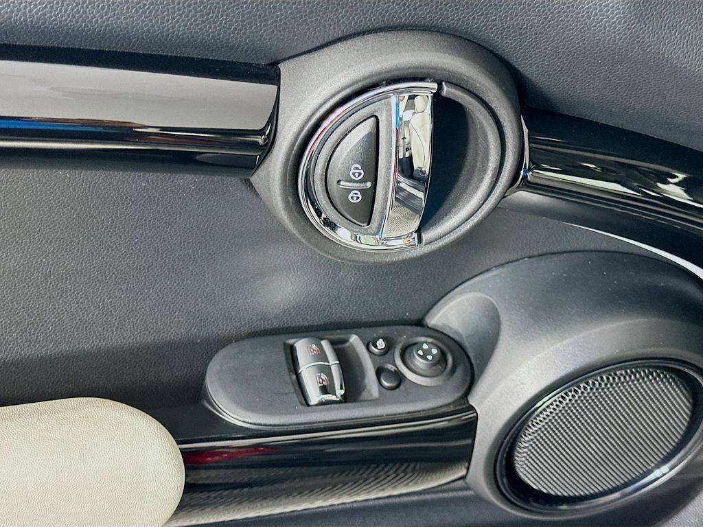 Thumbnail: 2024 MINI Cooper - 18