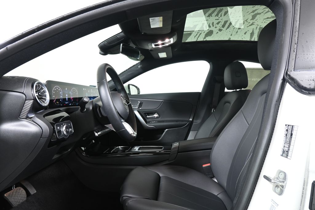 Thumbnail: 2025 Mercedes-Benz CLA - 3