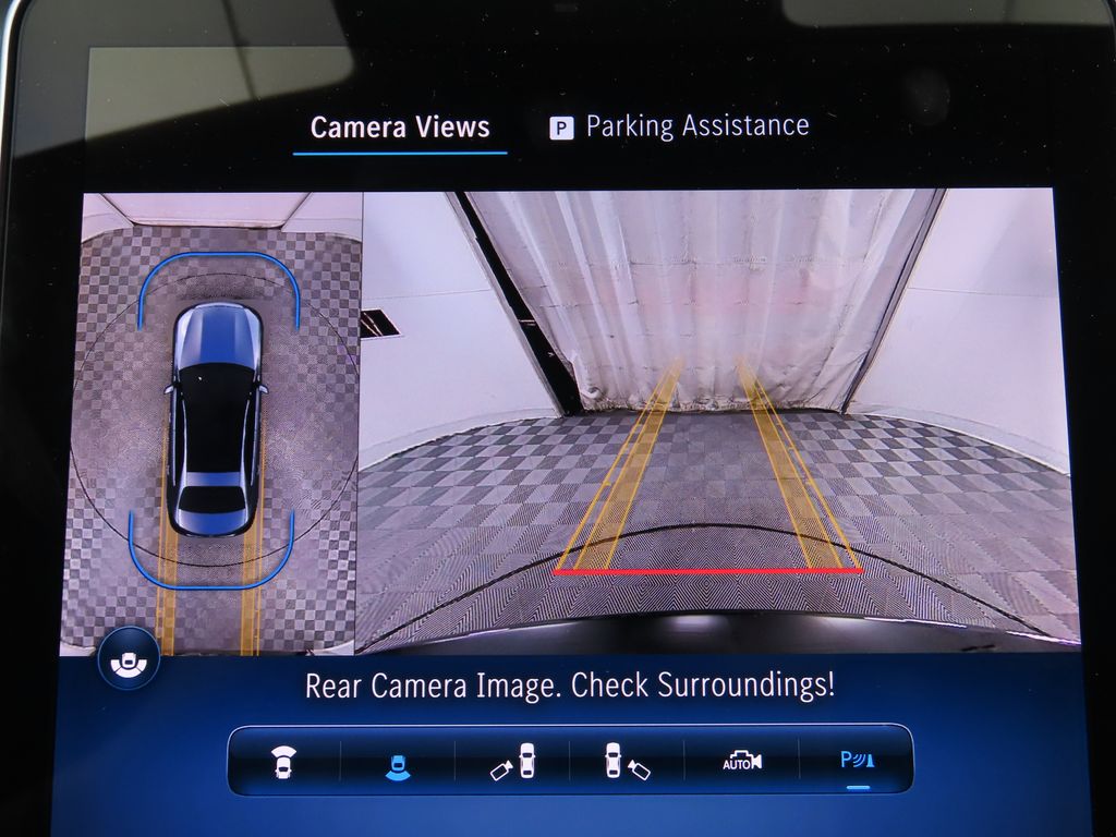 Thumbnail: 2025 Mercedes-Benz C-Class - 15