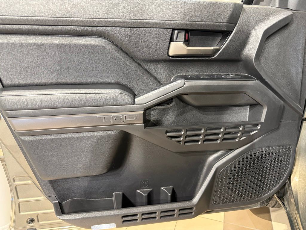 Thumbnail: 2025 Toyota Tacoma - 14