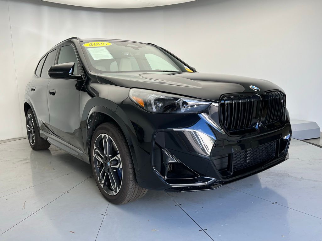 Thumbnail: 2025 BMW X1 - 2