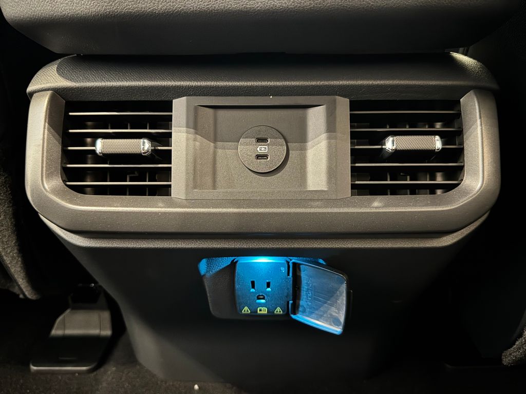 New 2026 Gray Ford Lariat image 27