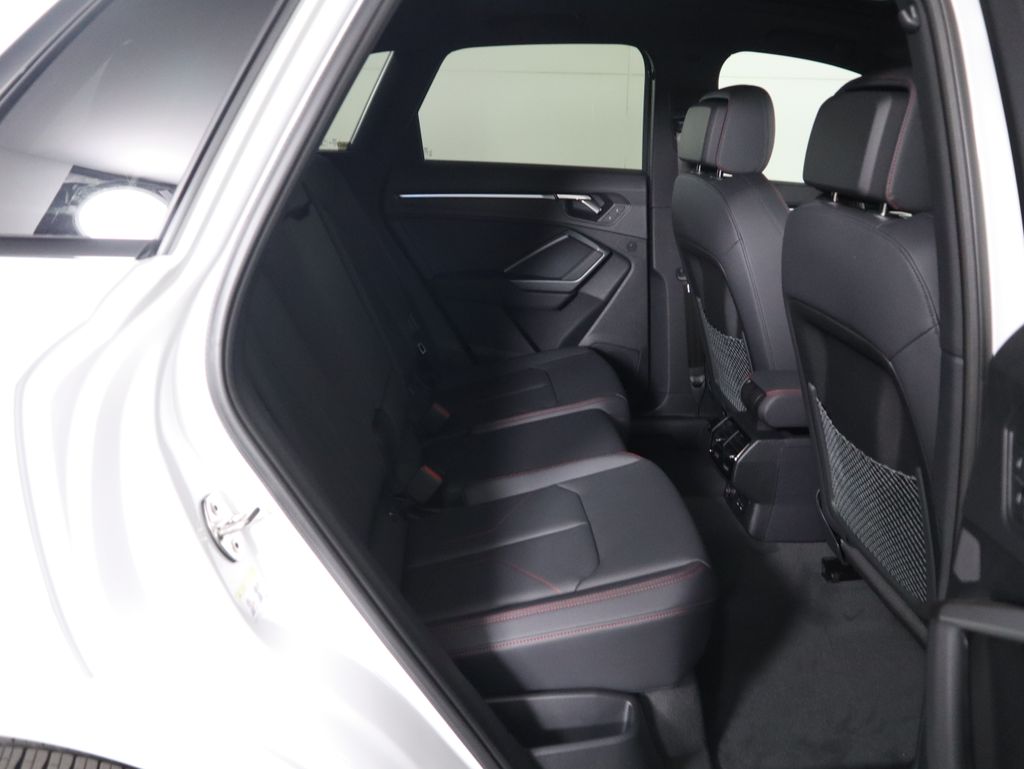 Thumbnail: 2025 Audi Q3 - 24