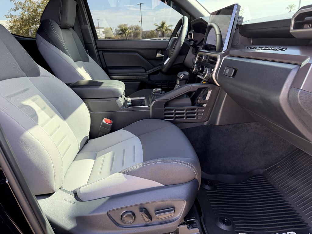 Used 2025 Toyota Tacoma Hybrid Truck