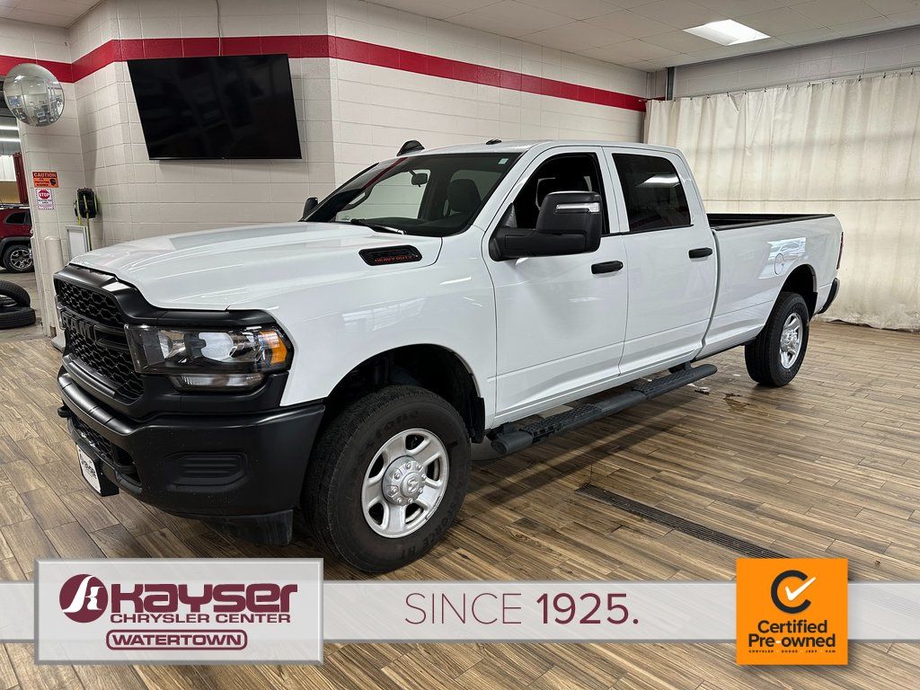 2024 RAM 3500 Tradesman Crew Cab LB 4WD