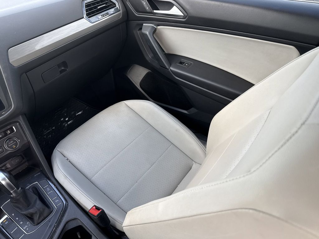 2019 Volkswagen Tiguan 2.0T SEL White at Bravo Nissan