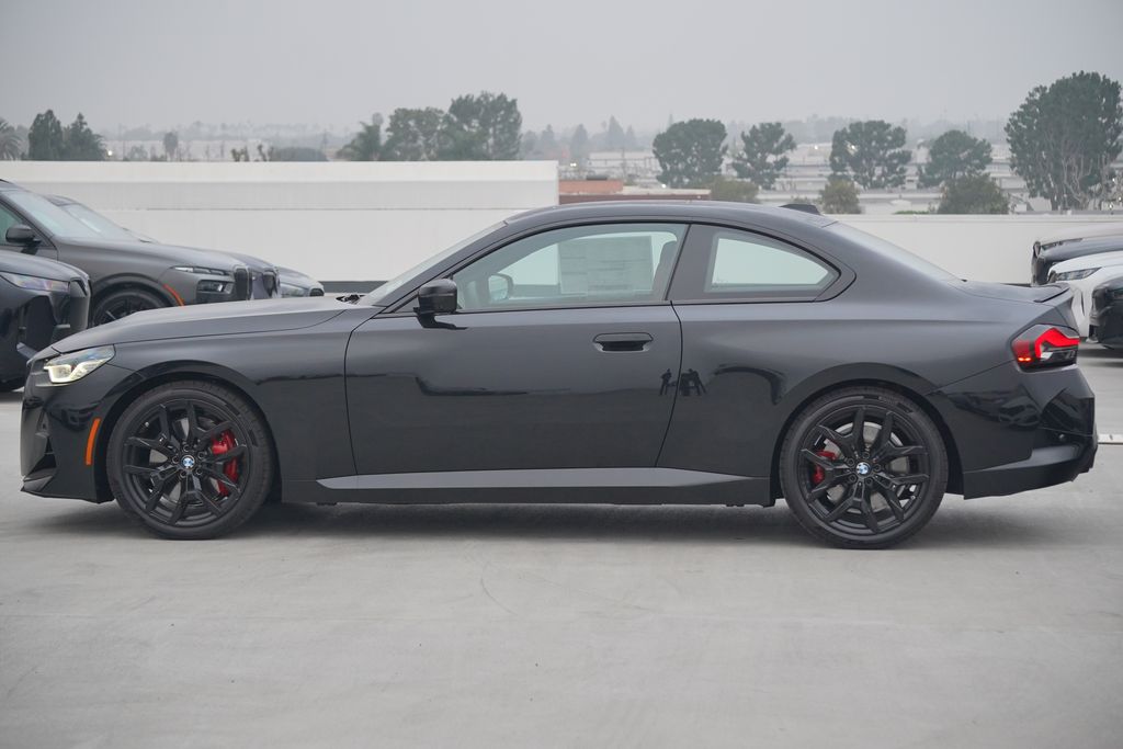 Thumbnail: 2026 BMW 2 Series - 4