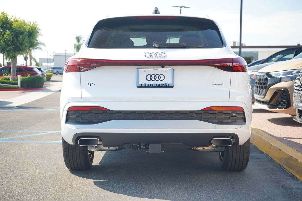 Thumbnail: 2025 Audi Q5 - 4