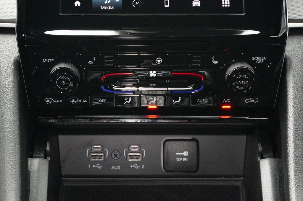 Used Car 2024 Jeep Grand Cherokee  Laredo X For Sale Under $30,000 In Weatherford, Texas