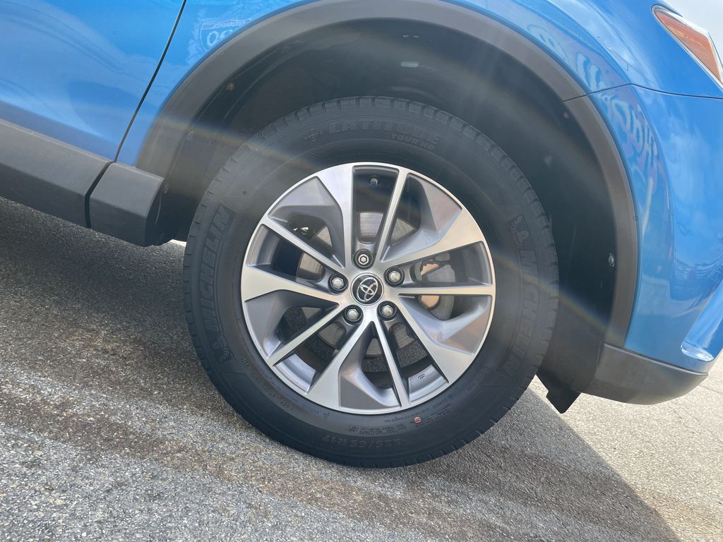 Used 2018 Toyota RAV4 Hybrid SUV