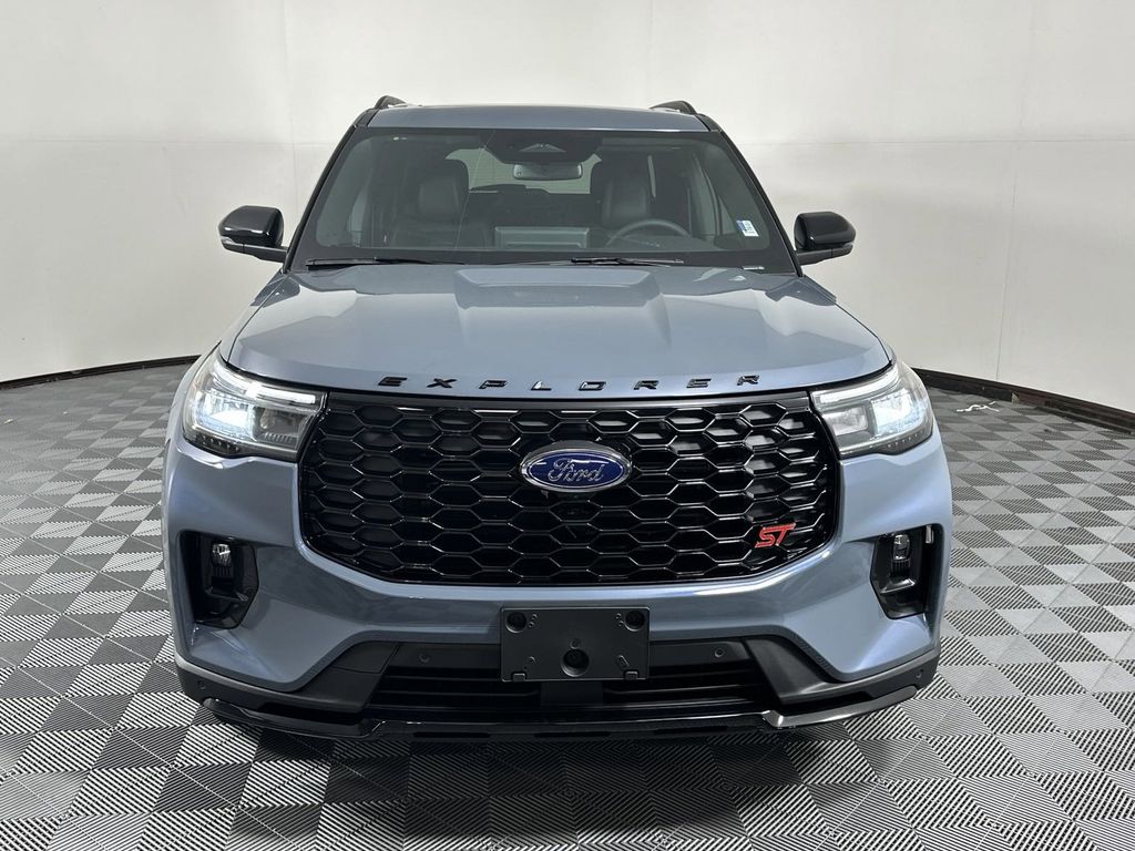 2025 Ford Explorer ST 2