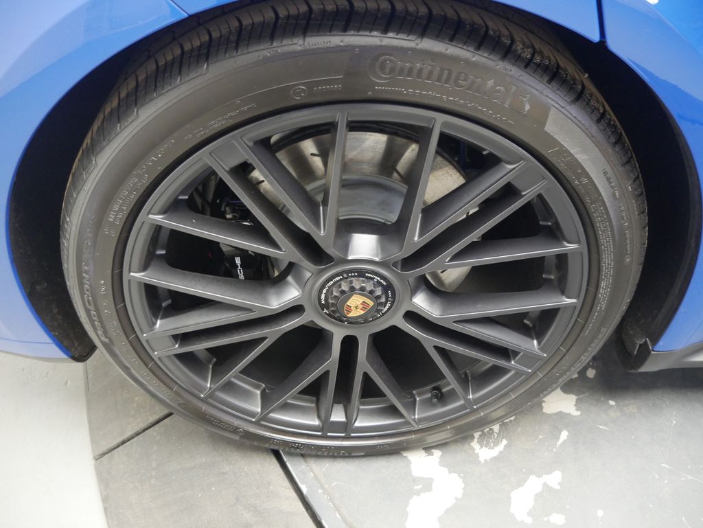 Thumbnail: 2026 Porsche Panamera - 15